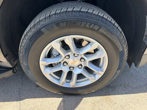 Certified 2025 Chevrolet Tahoe LT AWD/4WD image 9