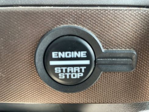 Used 2023 Ford Bronco Outer Banks w/ Sasquatch Package image 17