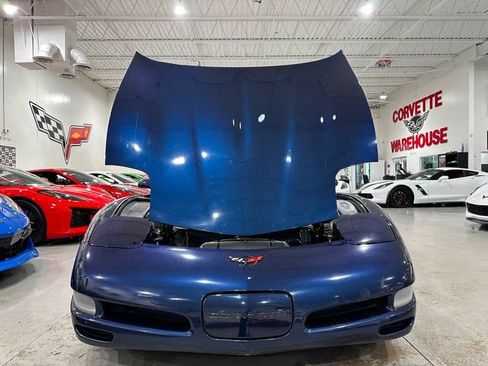 Used 2001 Chevrolet Corvette Convertible w/ Preferred Equipment Group2 RWD image 21