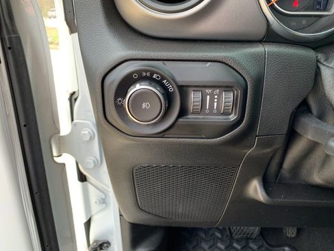 Used 2021 Jeep Wrangler Unlimited Sport S image 33