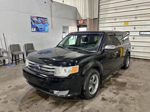 Used 2009 Ford Flex Limited image 1