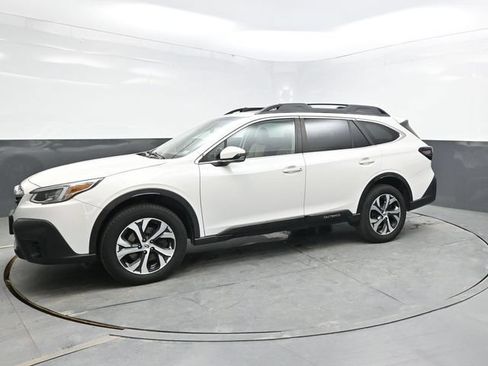 Used 2020 Subaru Outback Limited AWD/4WD image 3