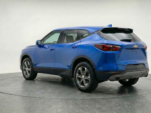 Used 2025 Chevrolet Blazer LT image 6