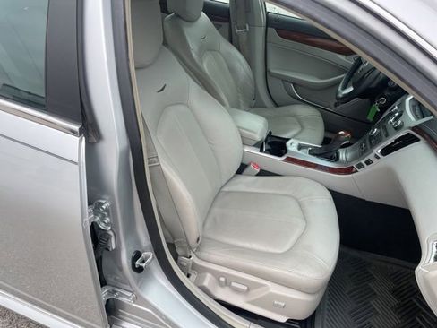 Used 2011 Cadillac CTS Luxury RWD image 42