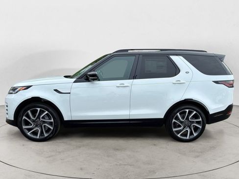 Used 2025 Land Rover Discovery Dynamic SE AWD/4WD image 7