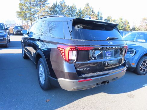 New 2026 Ford Explorer Active image 6