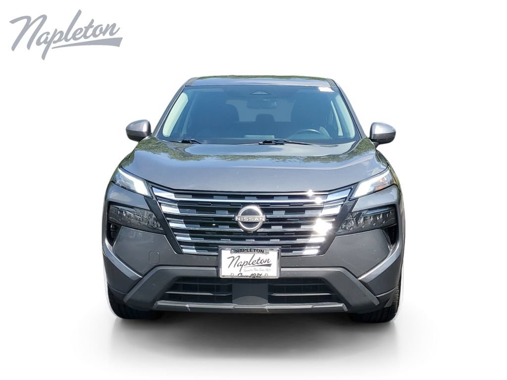 Used 2025 Nissan Rogue SV AWD/4WD image 9