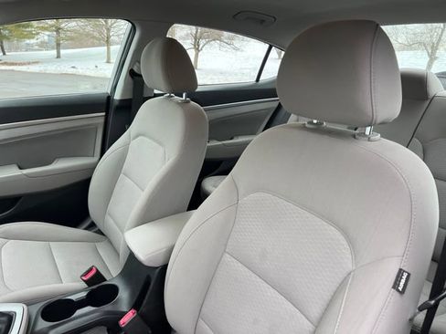 Used 2019 Hyundai Elantra SEL image 17
