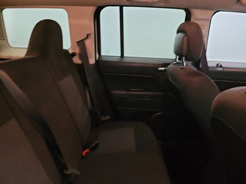 Used 2016 Jeep Patriot Sport w/ Power Value Group image 19