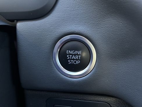 Used 2024 Toyota Tundra Platinum image 38