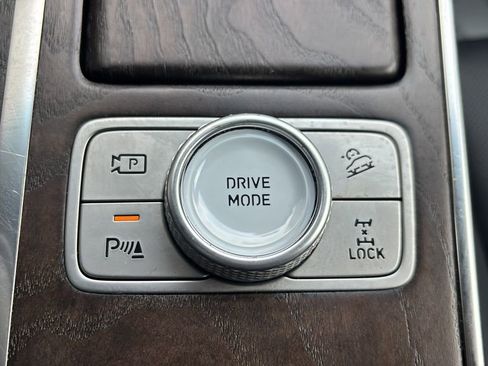 Used 2023 Genesis GV80 2.5T w/ Prestige 20" Package AWD/4WD image 29