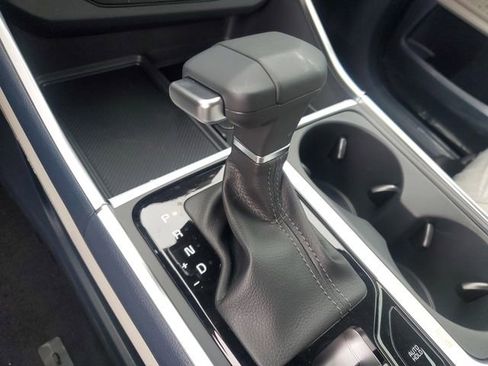 New 2026 Kia Carnival EX image 28