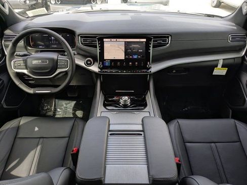 New 2026 Jeep Grand Wagoneer 2WD w/ 8-Passenger Seating Package image 18