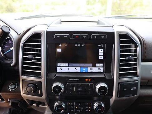 Used 2019 Ford F250 King Ranch w/ King Ranch Ultimate Package AWD/4WD image 18