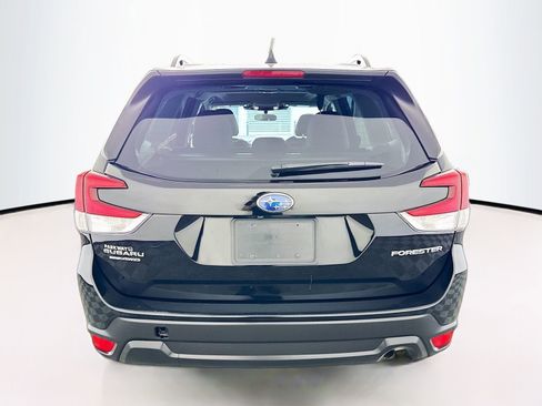 Used 2023 Subaru Forester Premium AWD/4WD image 12