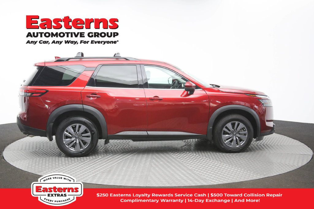 Used 2024 Nissan Pathfinder SV AWD/4WD image 47
