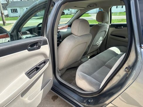 Used 2008 Chevrolet Impala LT image 12