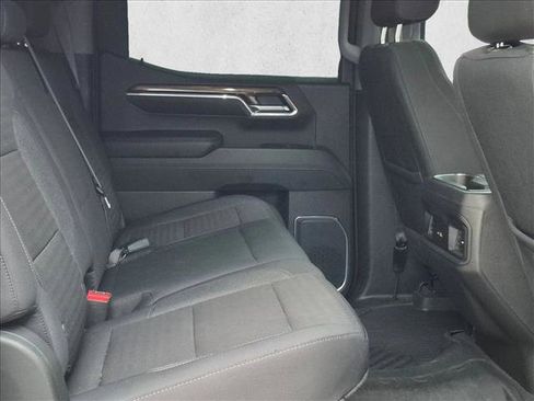 Used 2024 Chevrolet Silverado 1500 LT Trail Boss w/ Convenience Package II AWD/4WD image 13