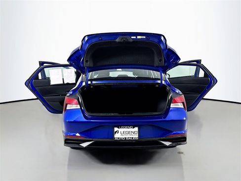 Used 2021 Hyundai Elantra SEL w/ Convenience Package image 16