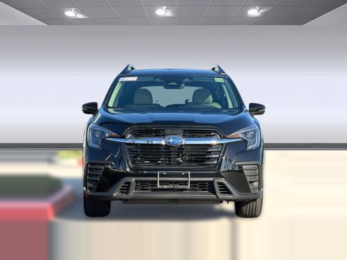 Used 2023 Subaru Ascent Premium w/ Convenience Package image 5