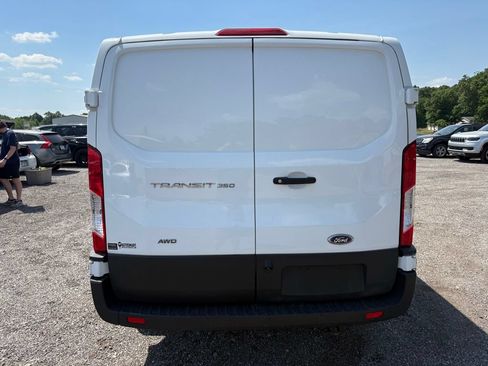 Used 2021 Ford Transit 350 Low Roof AWD image 4