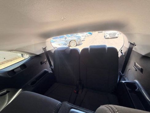 Used 2019 Kia Sorento AWD V6 image 16