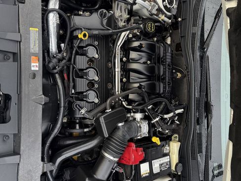 Used 2010 Ford Fusion SEL image 20