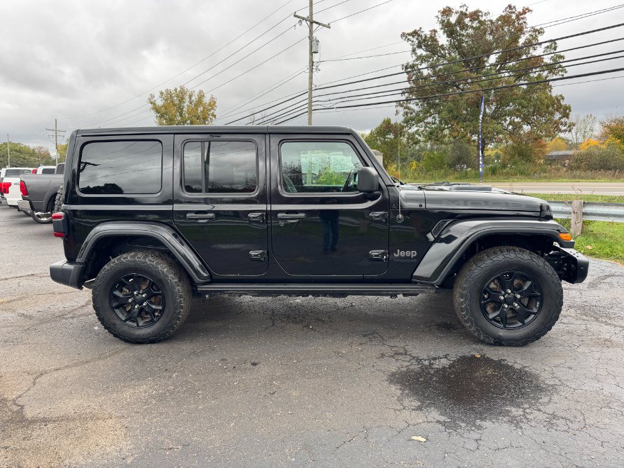 Used 2019 Jeep Wrangler Unlimited Sahara w/ Quick Order Package 24M Moab AWD/4WD image 6