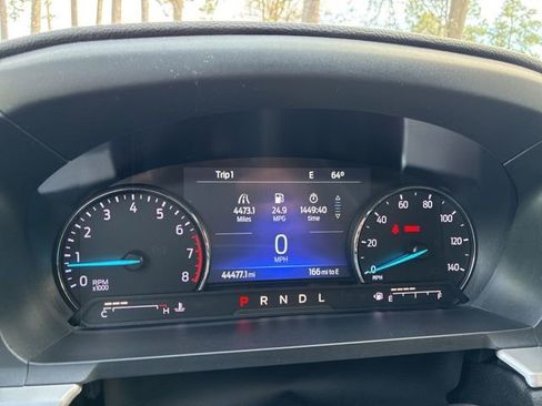 Used 2022 Ford Explorer XLT w/ Equipment Group 202A image 30