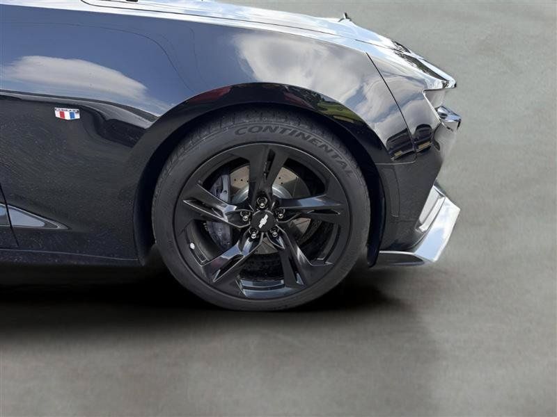Used 2019 Chevrolet Camaro SS RWD image 15