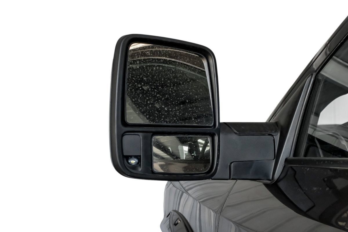 Used 2024 RAM 2500 Big Horn AWD/4WD image 40