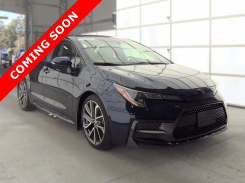 Used 2022 Toyota Corolla SE FWD image 3
