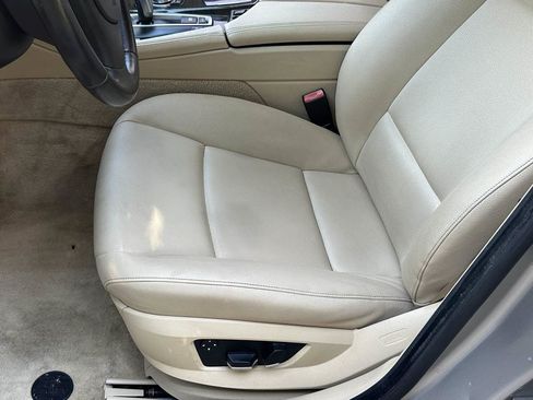 Used 2011 BMW 528i Sedan RWD image 10