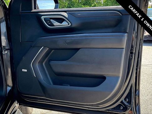 Used 2023 Chevrolet Suburban RST w/ Luxury Package AWD/4WD image 28
