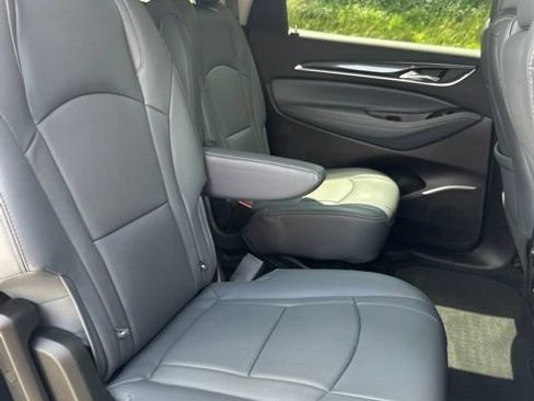 Used 2021 Buick Enclave Essence AWD/4WD image 47