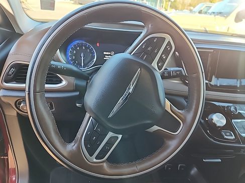 Used 2017 Chrysler Pacifica Limited w/ Advanced Safetytec Group image 11