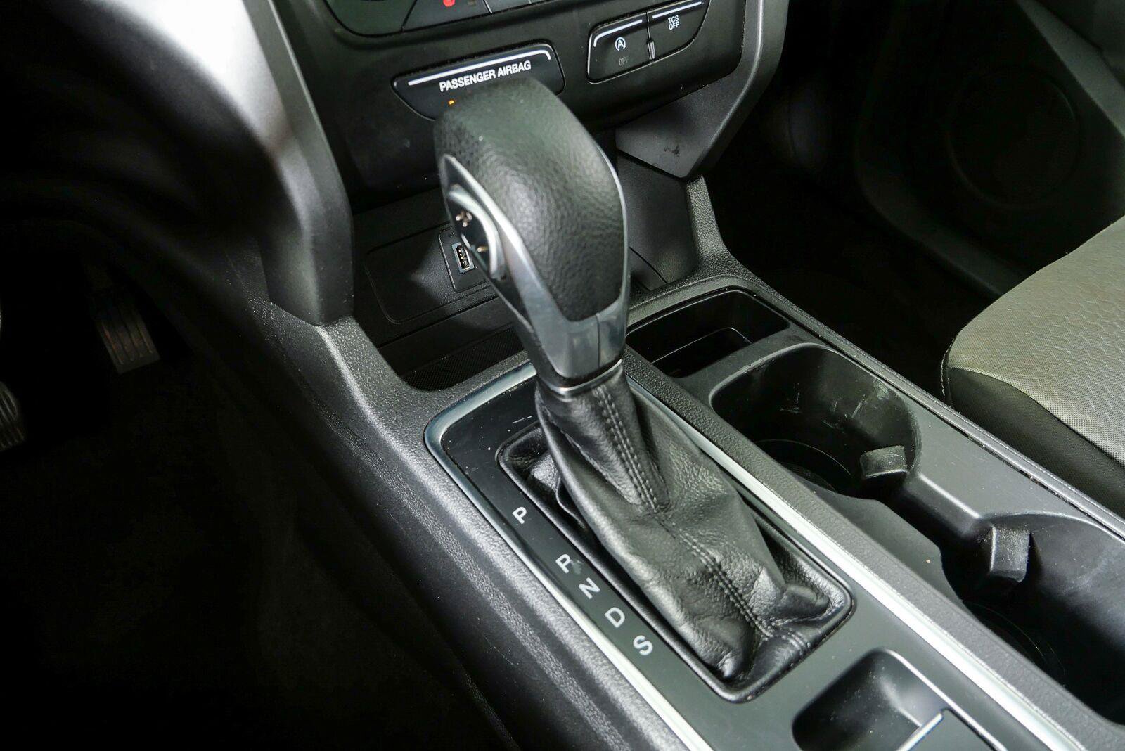 Used 2019 Ford Escape SE FWD image 15