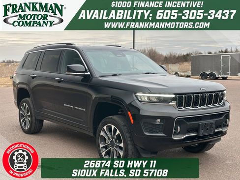 Used 2021 Jeep Grand Cherokee L Overland w/ Advanced Protech Group III image 1