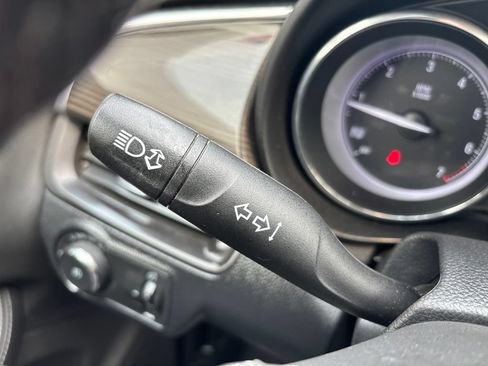 Certified 2019 Buick Envision Essence AWD/4WD image 24