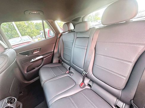 Used 2023 Mercedes-Benz GLC 300 4MATIC image 26