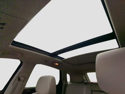 Used 2014 Cadillac SRX Luxury FWD image 28