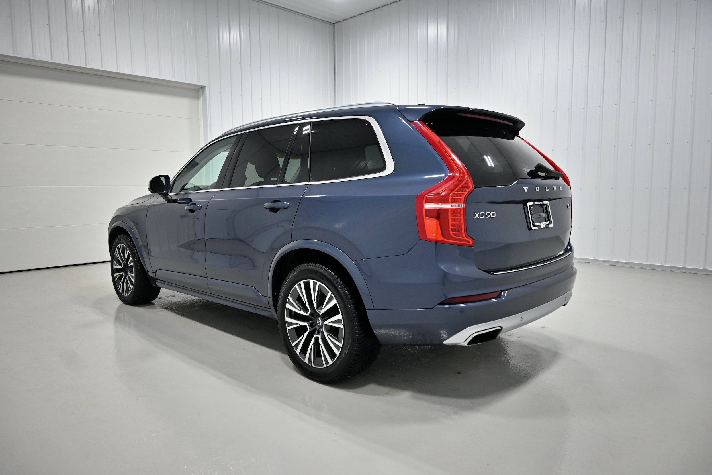Used 2021 Volvo XC90 T6 Momentum w/ Protection Package Premier AWD/4WD image 34
