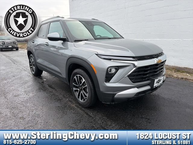 Used 2025 Chevrolet TrailBlazer LT AWD/4WD image 1