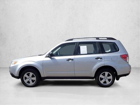 Used 2012 Subaru Forester 2.5X w/ Popular Pkg 1 AWD/4WD image 2