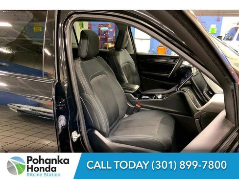 Used 2023 Jeep Grand Cherokee L Laredo w/ Luxury Tech Group I image 6