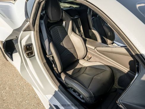 Used 2025 Chevrolet Corvette Stingray Premium Cpe w/ Z51 Performance Package RWD image 44