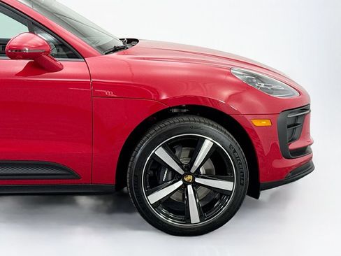 Used 2026 Porsche Macan AWD/4WD image 11