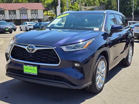 Used 2022 Toyota Highlander Limited AWD/4WD image 3