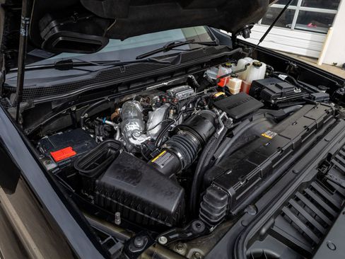 Used 2022 Chevrolet Silverado 2500 LTZ w/ LTZ Plus Package image 40