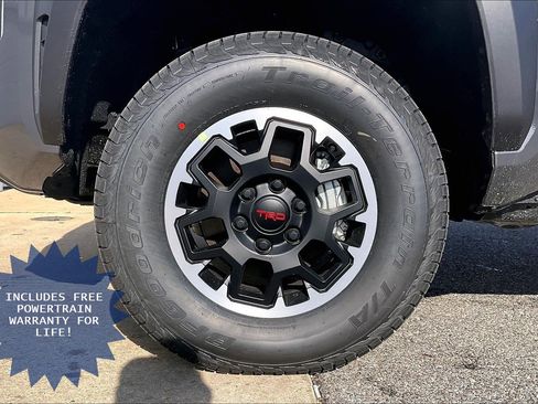 New 2026 Toyota Tacoma TRD Off-Road AWD/4WD image 15